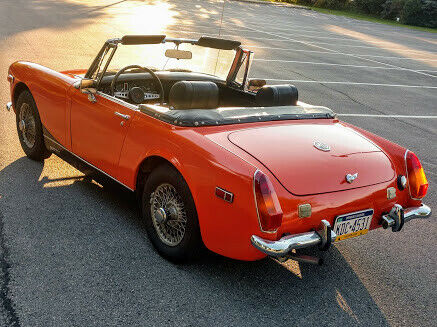 MG Midget 1972 image number 13