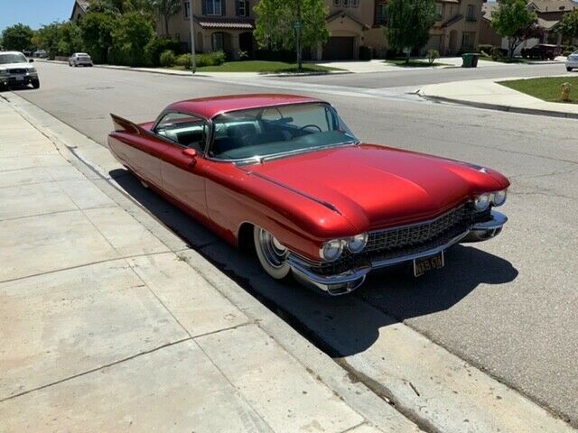 Cadillac DeVille 1960 image number 0