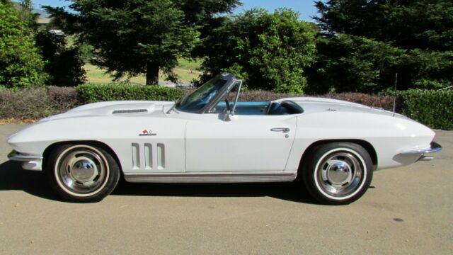 Chevrolet Corvette 1966 image number 1