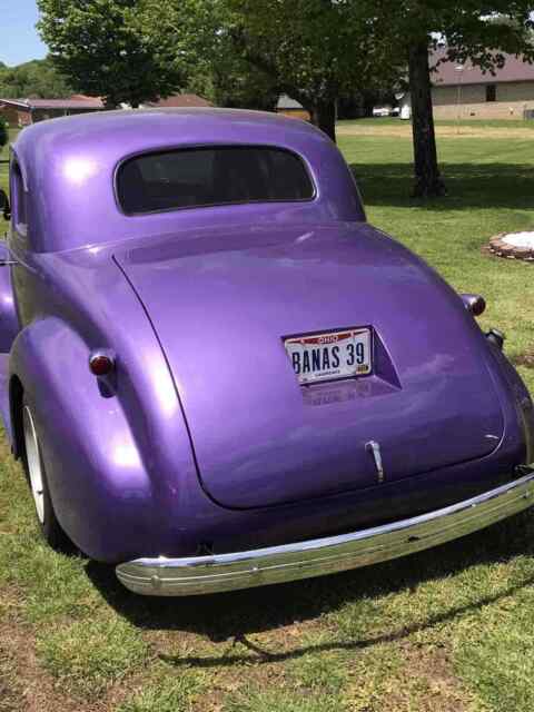 Chevrolet 5 Window Coupe 1939 image number 1