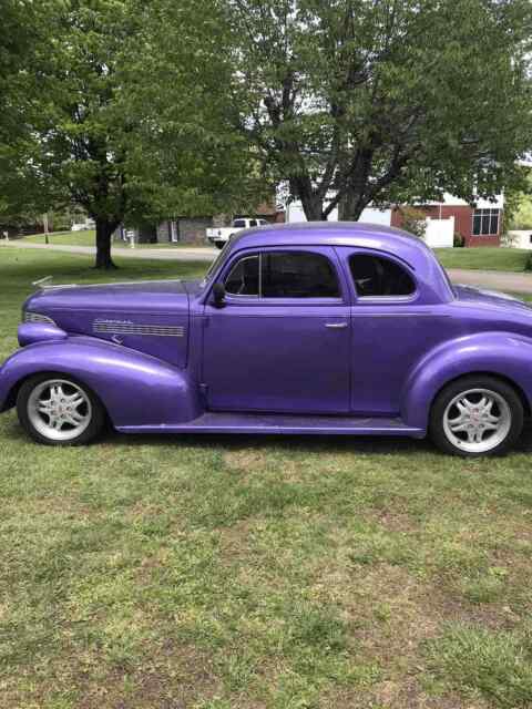 Chevrolet 5 Window Coupe 1939 image number 9