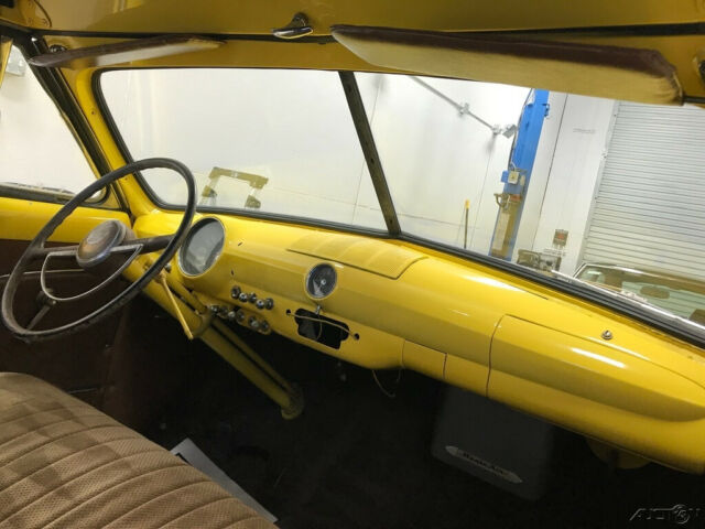 Ford Convertible 1949 image number 22