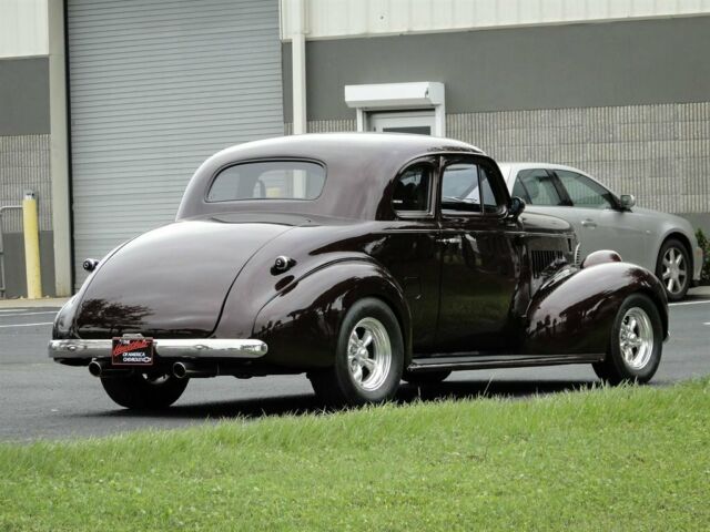 Chevrolet Deluxe Business Coup 1939 image number 12