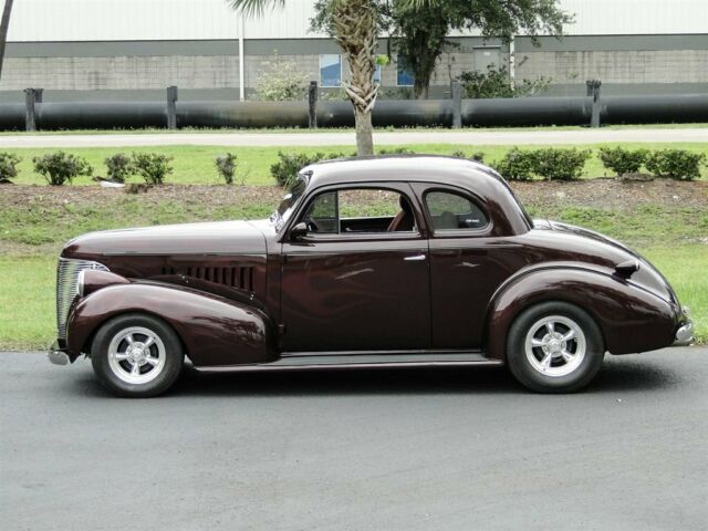 Chevrolet Deluxe Business Coup 1939 image number 33