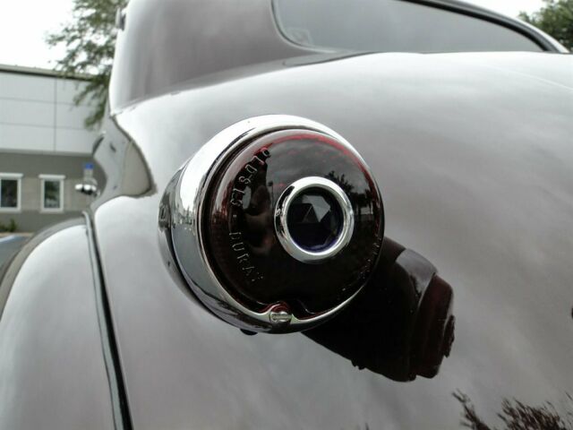 Chevrolet Deluxe Business Coup 1939 image number 46