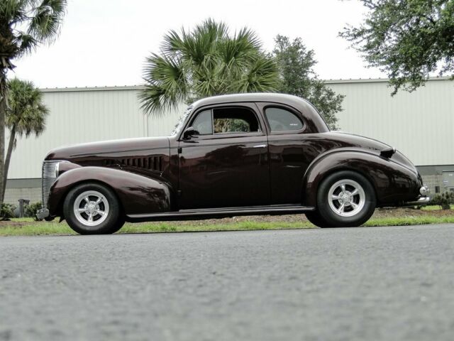 Chevrolet Deluxe Business Coup 1939 image number 8