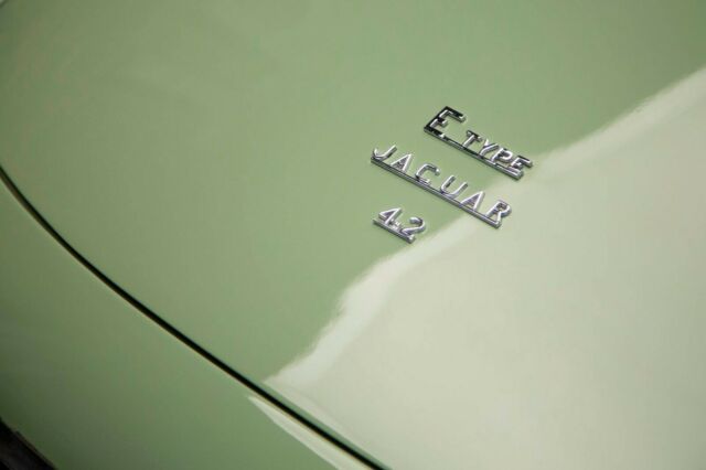 Jaguar E-Type 1969 image number 5