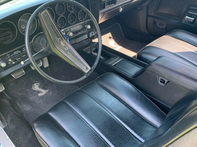 Ford Torino 1973 image number 14