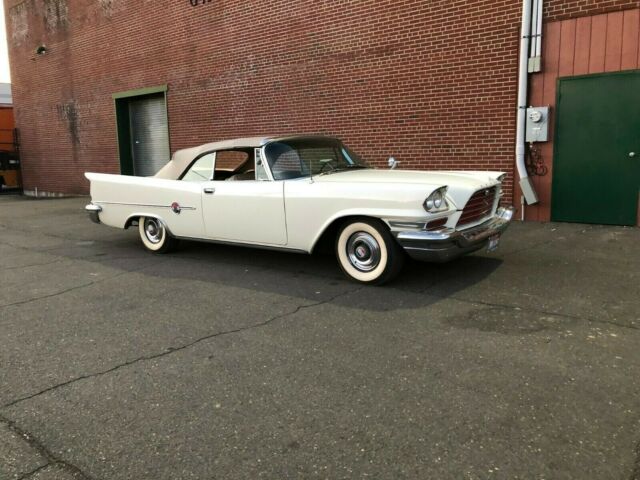 Chrysler 300E 1959 image number 9