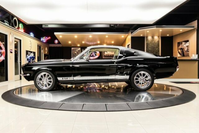 Ford Mustang 1967 image number 16
