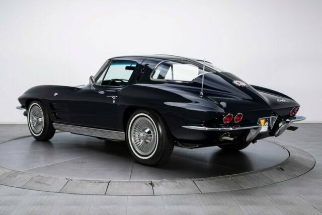 Chevrolet Corvette 1963 image number 31