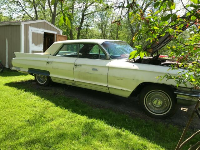 Cadillac DeVille 1962 image number 2