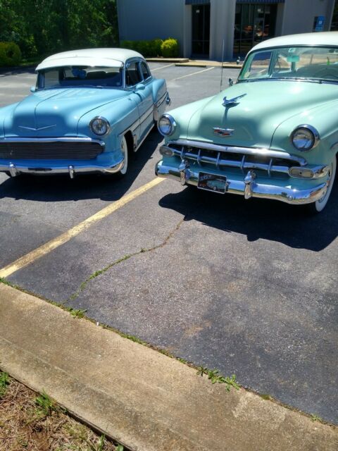 Chevrolet Bel Air/150/210 1954 image number 1