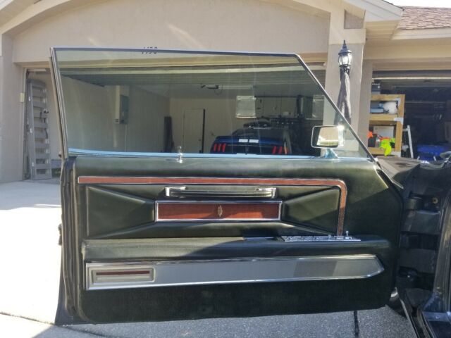 Lincoln Mark III 1970 image number 13
