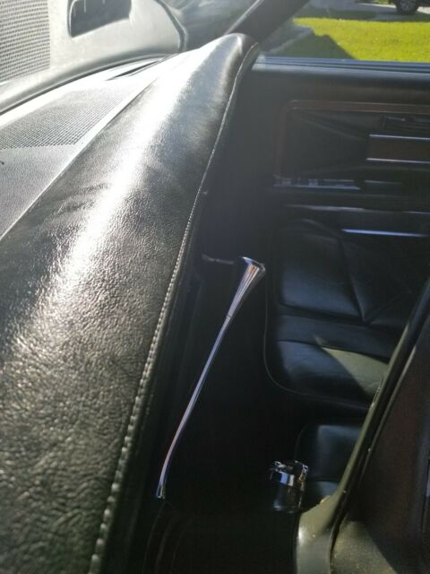 Lincoln Mark III 1970 image number 43