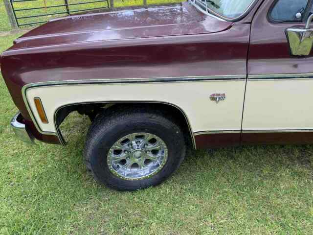 Chevrolet Suburban 1978 image number 34