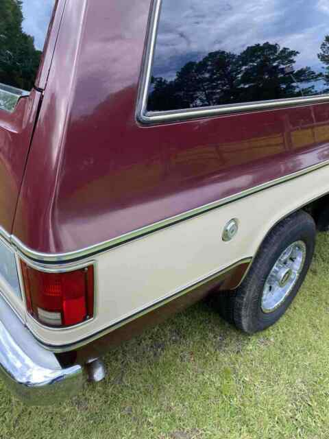 Chevrolet Suburban 1978 image number 37