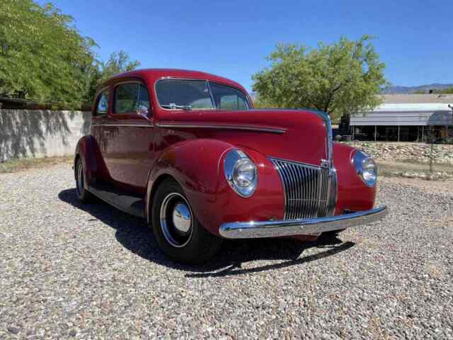 Ford 2 Door Sedan 1940 image number 13