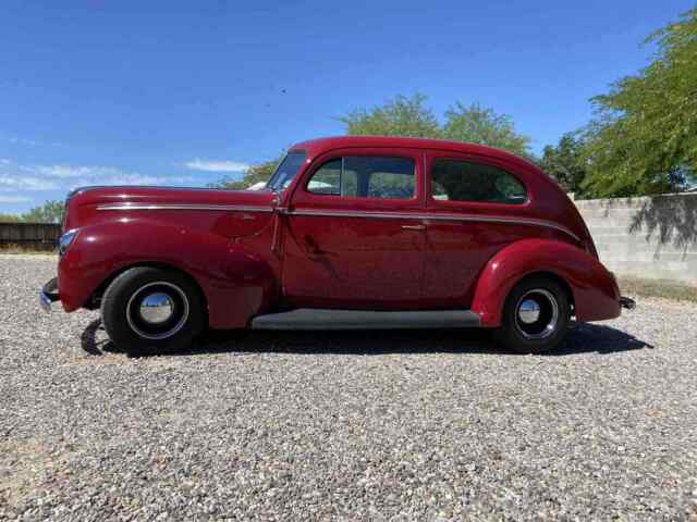 Ford 2 Door Sedan 1940 image number 33