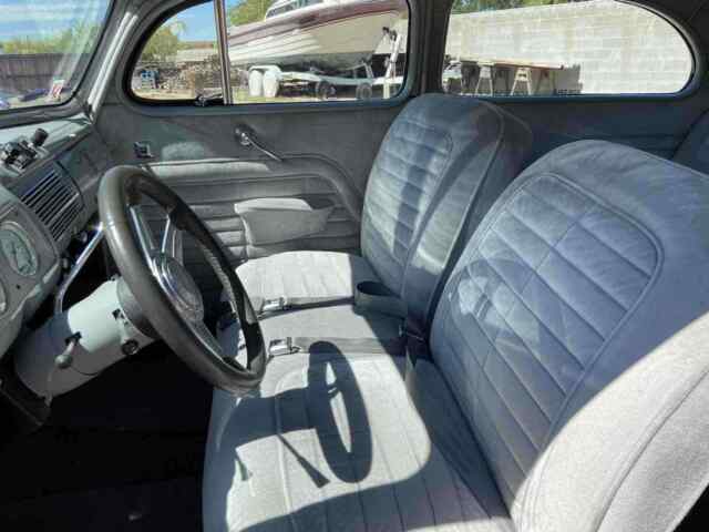 Ford 2 Door Sedan 1940 image number 40
