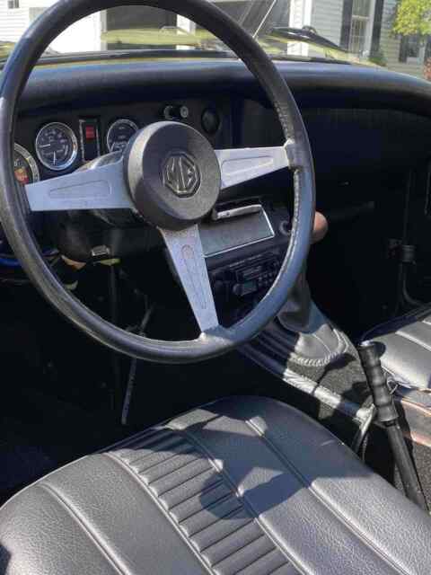 MG Midget 1977 image number 9