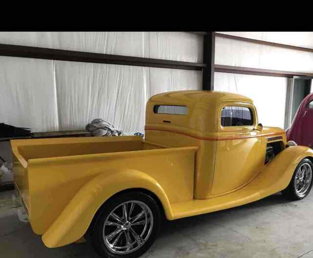 Ford Pickup 1936 image number 2