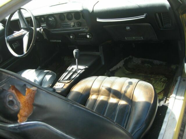 Pontiac Firebird 1976 image number 40