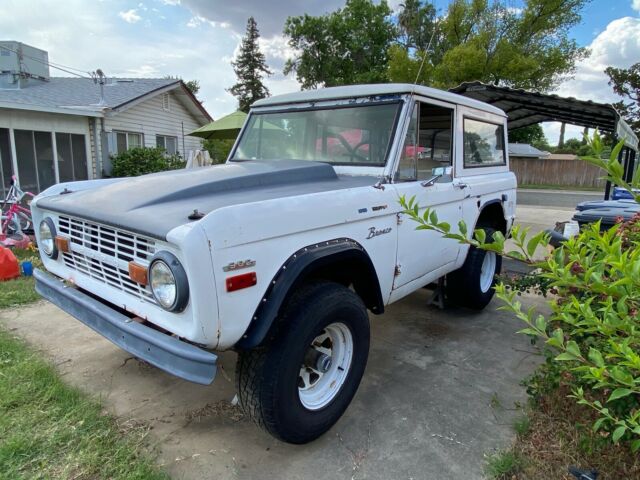 Ford Bronco 1970 image number 4