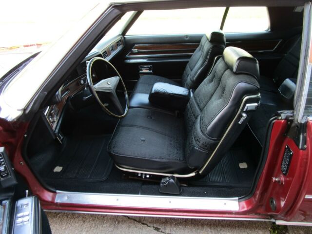 Cadillac DeVille 1972 image number 12