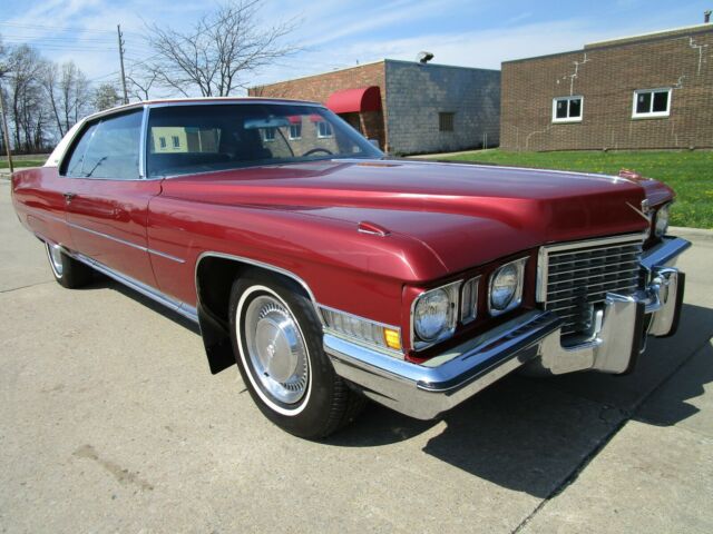 Cadillac DeVille 1972 image number 2