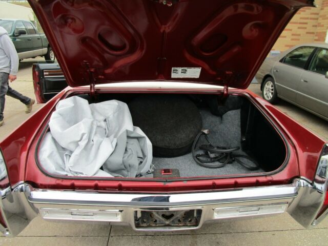 Cadillac DeVille 1972 image number 21