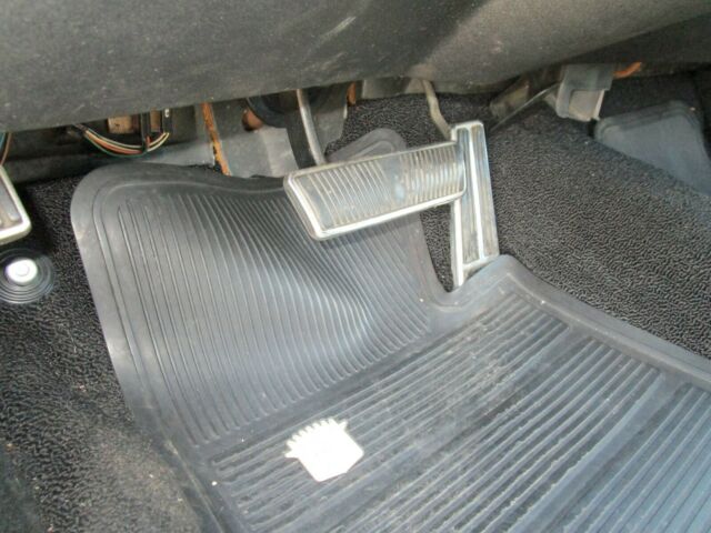 Cadillac DeVille 1972 image number 46