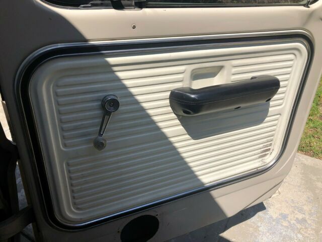Ford F-250 1968 image number 31