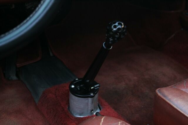 Porsche 911 1976 image number 26