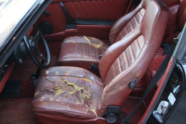 Porsche 911 1976 image number 28