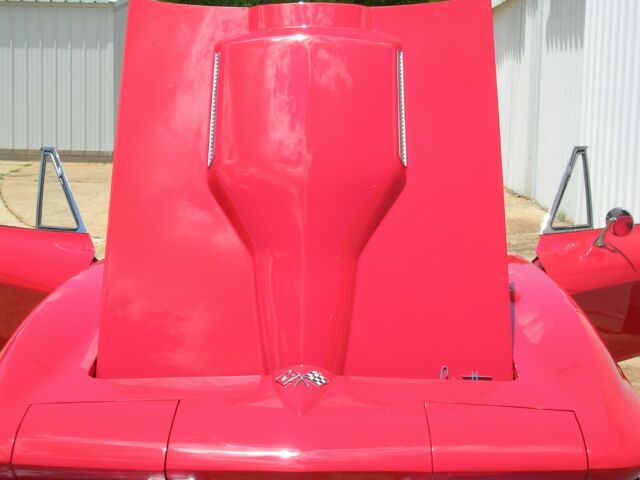 Chevrolet Corvette 1966 image number 7