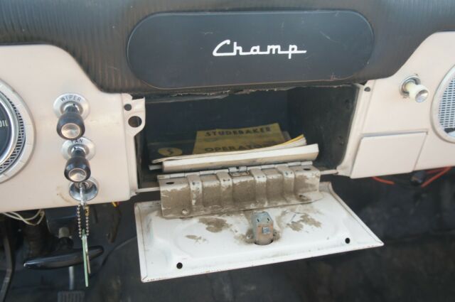 Studebaker Champ 1963 image number 47