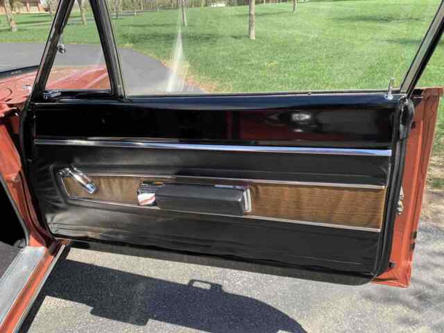 Plymouth GTX Hardtop 1968 image number 29