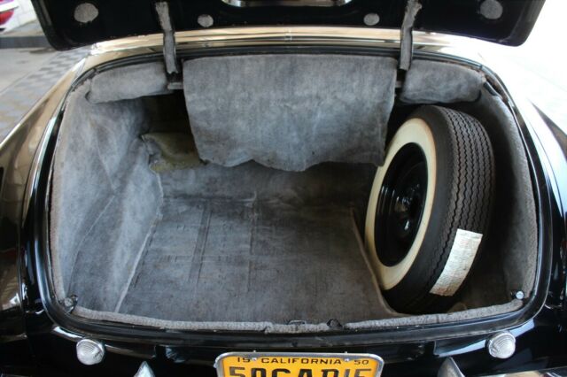Cadillac STS 1950 image number 16