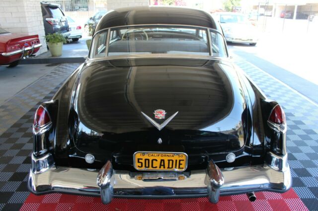 Cadillac STS 1950 image number 29