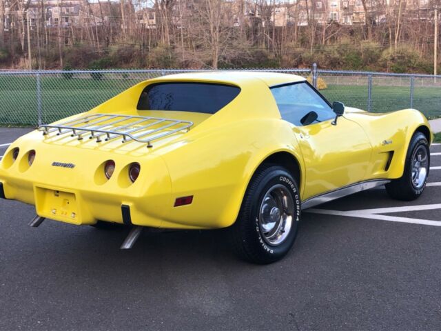 Chevrolet Corvette 1977 image number 29