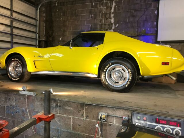 Chevrolet Corvette 1977 image number 44