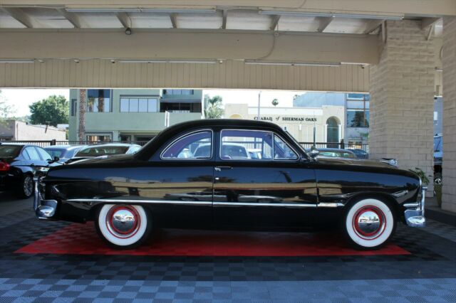 Ford Deluxe 1950 image number 29