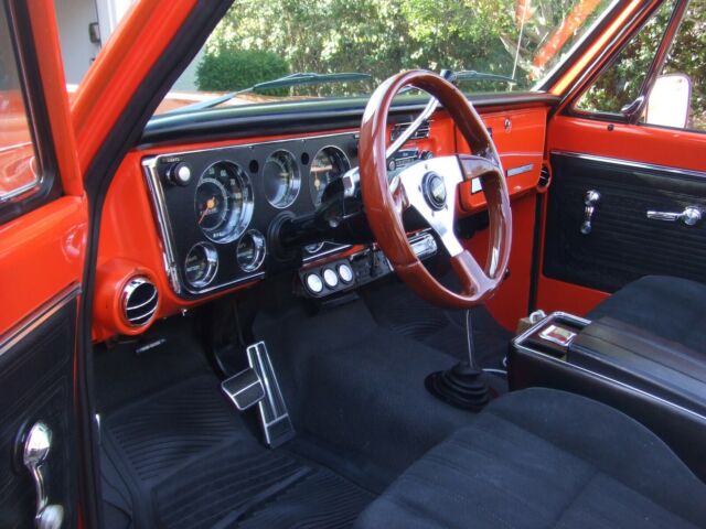 Chevrolet K5 Blazer 1970 image number 29