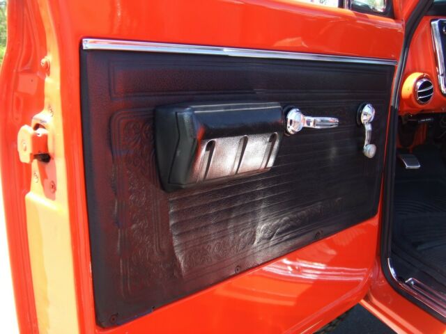 Chevrolet K5 Blazer 1970 image number 37