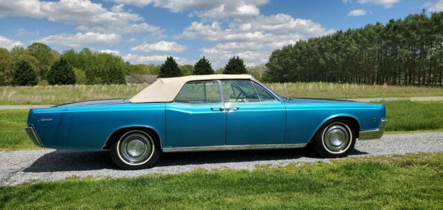 Lincoln Continental 1966 image number 12