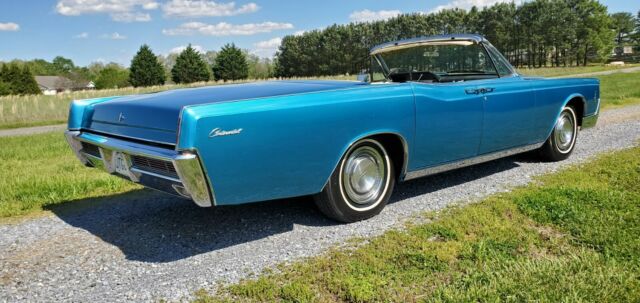 Lincoln Continental 1966 image number 2