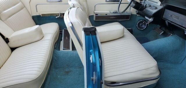 Lincoln Continental 1966 image number 37
