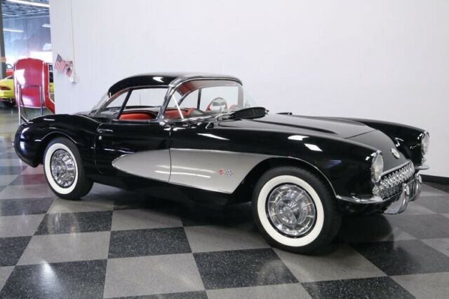 Chevrolet Corvette 1957 image number 16