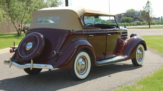 Ford Phaeton 1935 image number 33